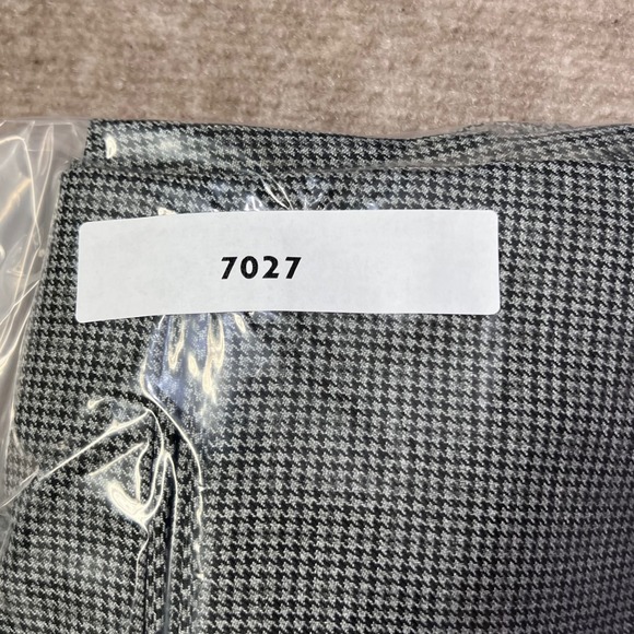 Vintage Alfred Dunner Houndstooth Blazer Petite 16 Black Velvet Collar Career - Picture 7 of 7